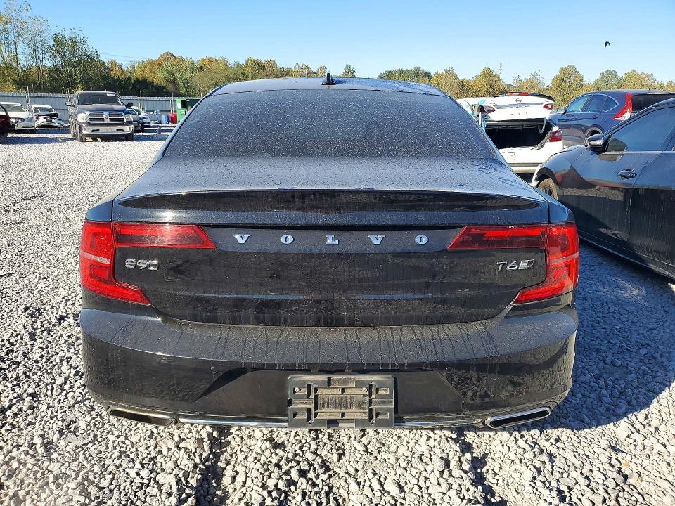 Фото 6 с аукциона – 2018 VOLVO S90 с VIN LVY992ML6JP023989
