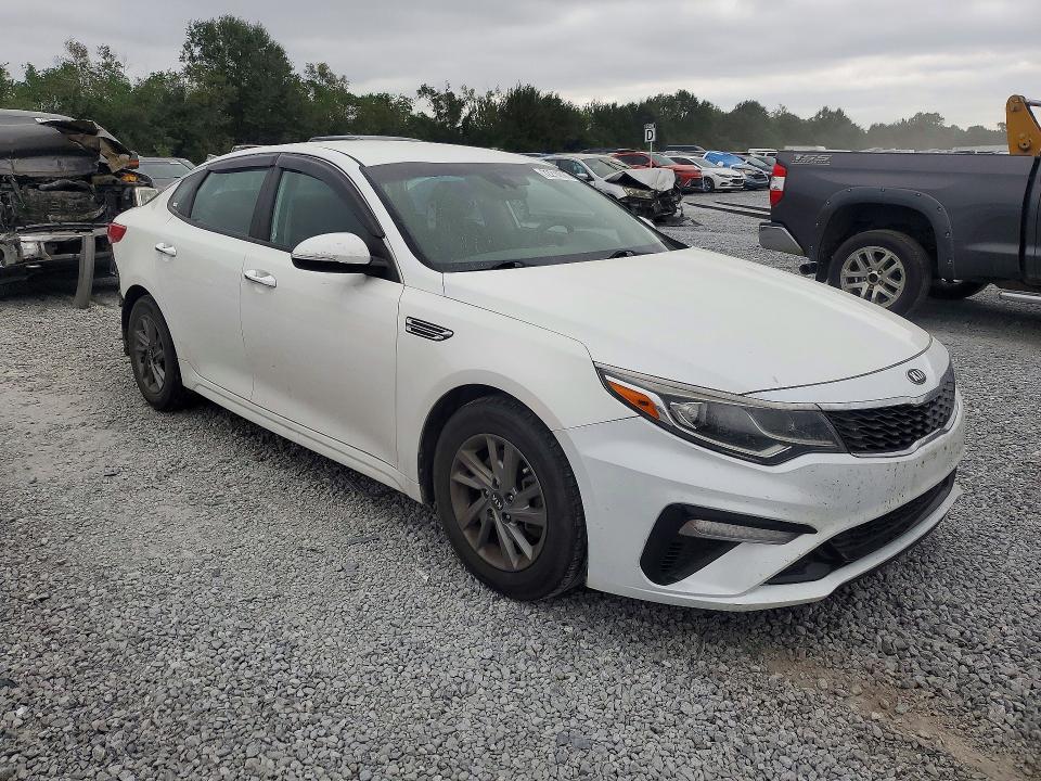 Photo 4 from auction – 2019 KIA OPTIMA with VIN 5XXGT4L3XKG357769