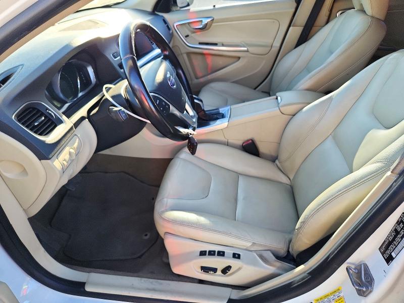 Photo 7 from auction – 2015 VOLVO V60 with VIN YV140MED1F1213749