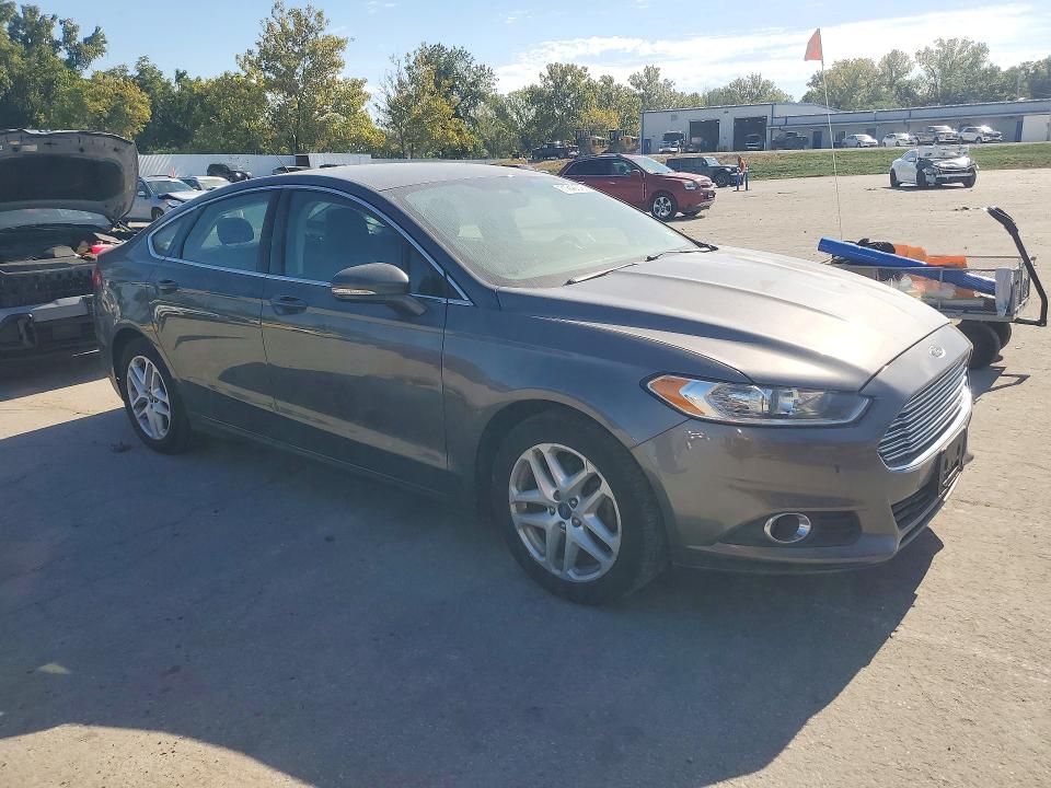 Фото 4 с аукциона – 2016 FORD FUSION с VIN 1FA6P0HD8G5135498