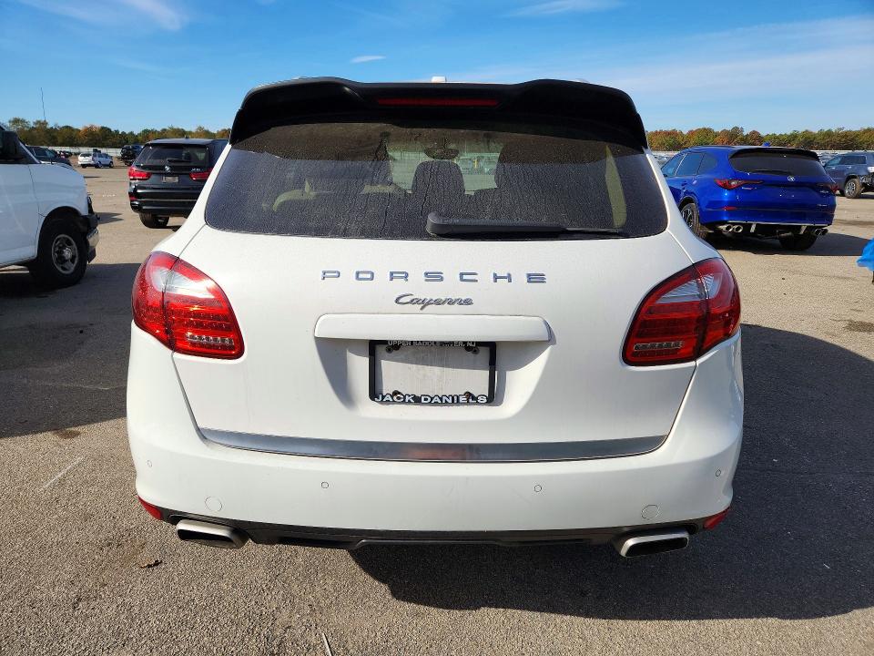 Foto 6 de la subasta – 2013 PORSCHE CAYENNE con VIN WP1AF2A21DLA38791