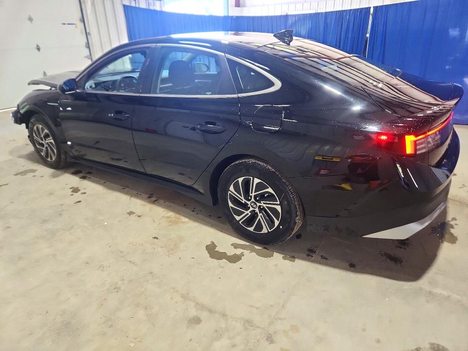 Снимка 2 от търг – 2026 HYUNDAI SONATA HYBRID с VIN KMHL24JJXTA167014