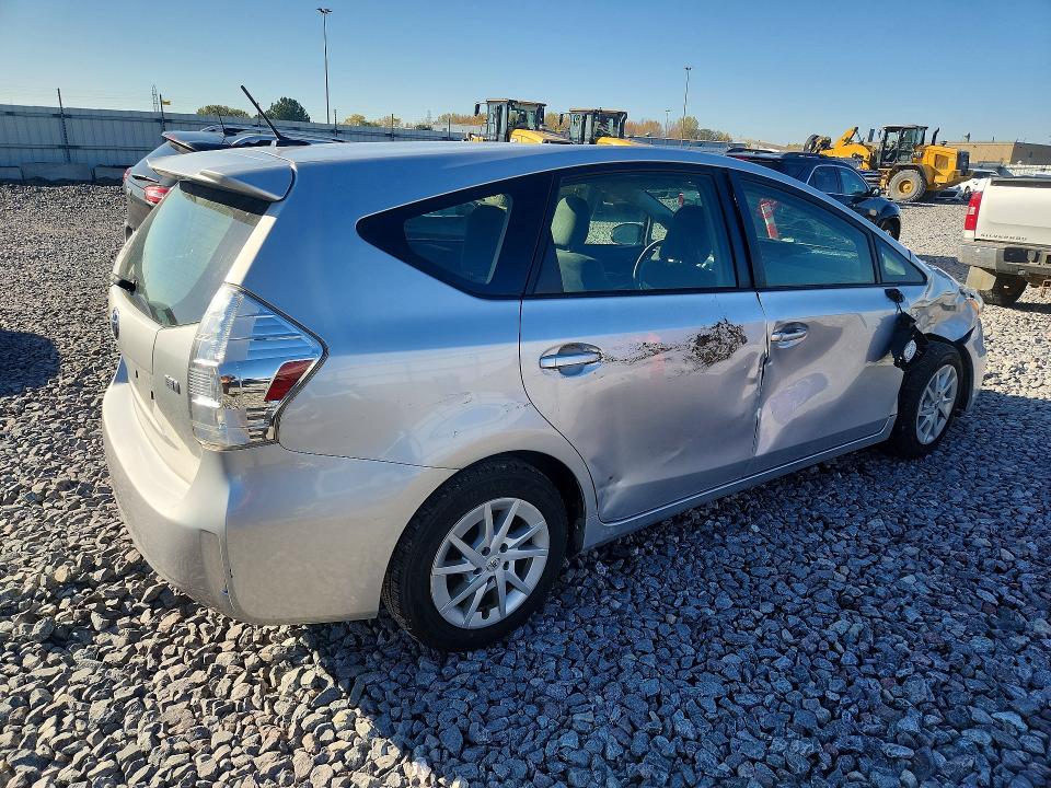 Снимка 3 от търг – 2014 TOYOTA PRIUS V с VIN JTDZN3EU3E3331540