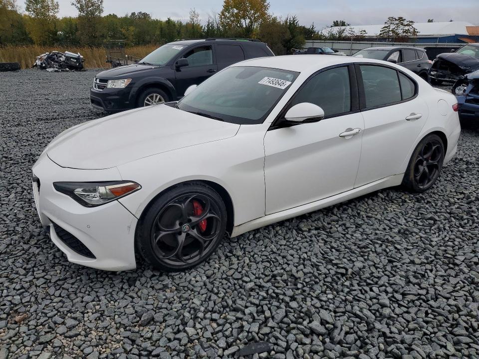 ALFA ROMEO GIULIA 2018 с VIN ZARFAECN0J7583941 - Снимка от търг