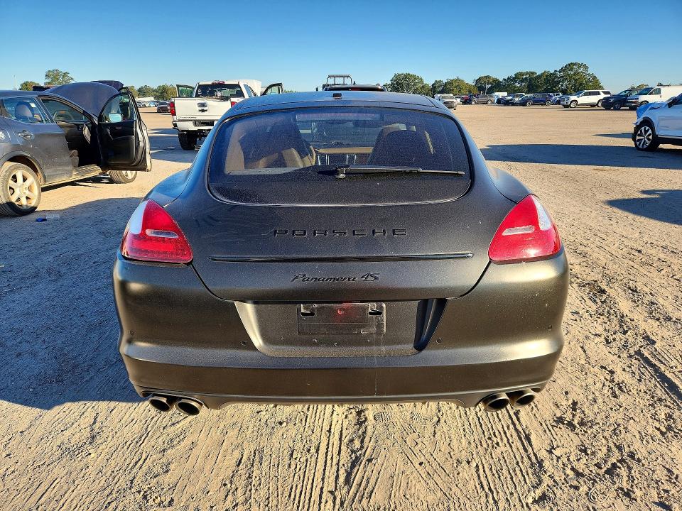 Снимка 6 от търг – 2010 PORSCHE PANAMERA с VIN WP0AB2A79AL063829