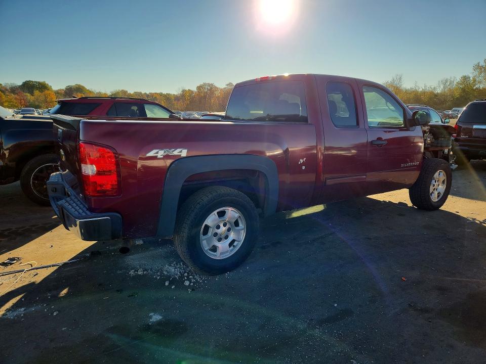 Photo 3 from auction – 2013 CHEVROLET SILVERADO with VIN 1GCRKSE72DZ111282