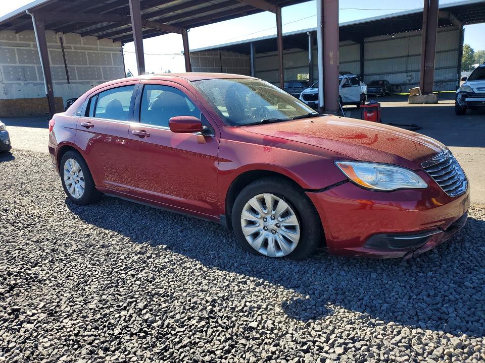 صورة رقم 4 من المزاد - 2014 CHRYSLER 200 مع VIN 1C3CCBAB2EN230895