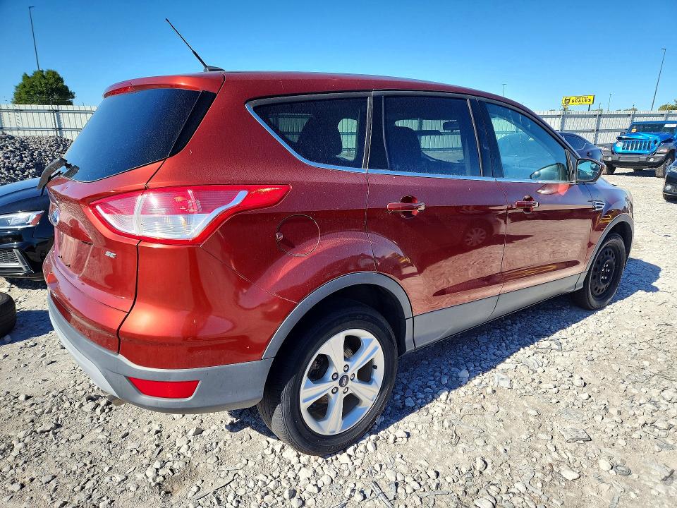 Photo 3 from auction – 2016 FORD ESCAPE with VIN 1FMCU0G79GUC44992