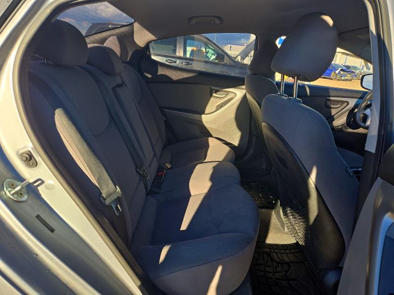 Photo 10 from auction – 2016 HYUNDAI ELANTRA with VIN 5NPDH4AE1GH711764