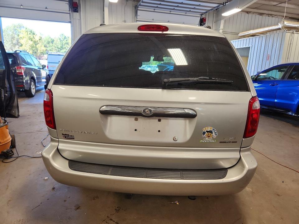 Снимка 6 от търг – 2001 CHRYSLER TOWN & COUNTRY с VIN 2C4GT54LX1R383069