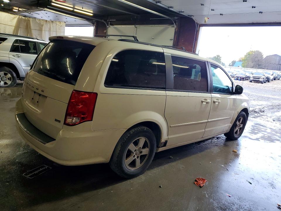 Снимка 3 от търг – 2011 DODGE GRAND CARAVAN с VIN 2D4RN3DG2BR645956