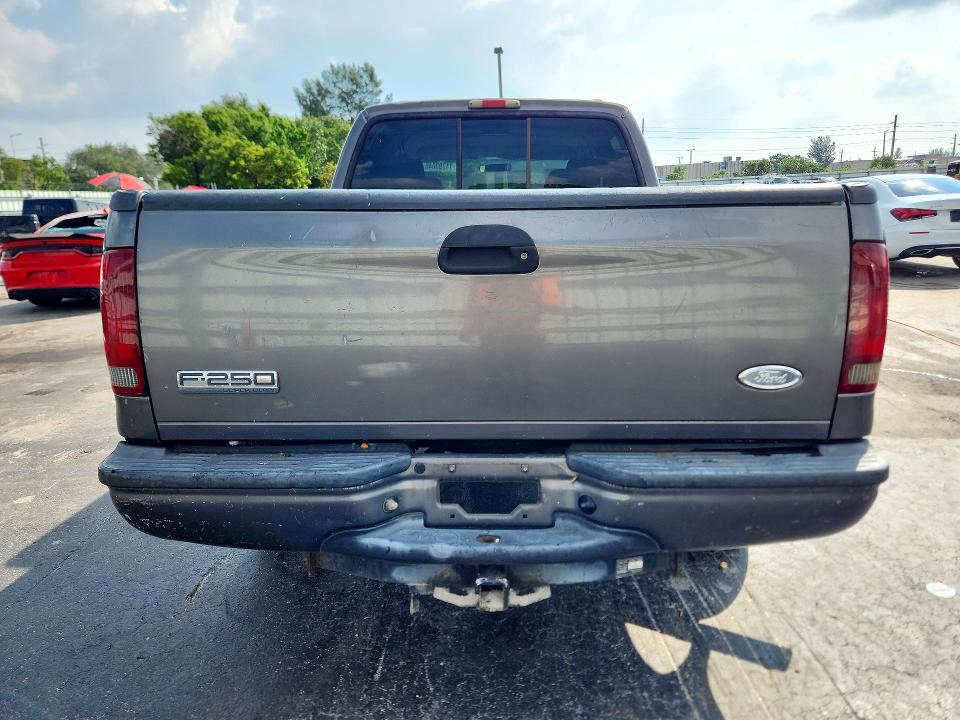 Zdjęcie 6 z aukcji – 2005 FORD F250 z VIN 1FTSW20505EB86616