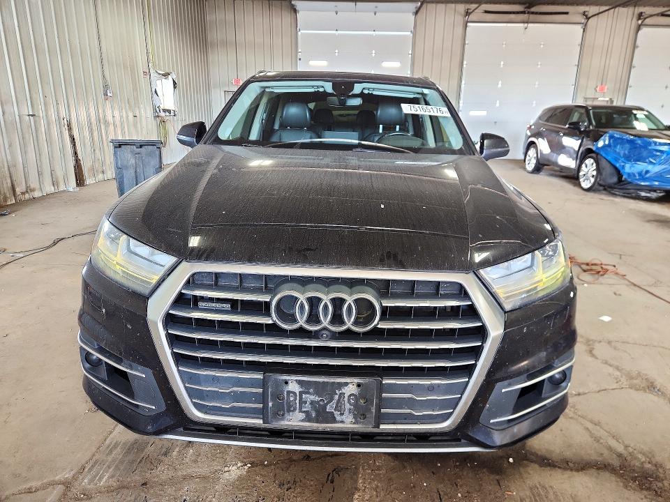 Снимка 5 от търг – 2018 AUDI Q7 с VIN WA1VAAF70JD020444