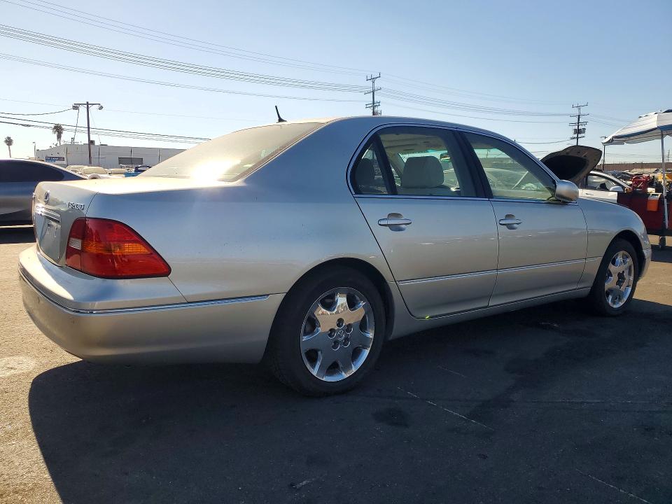 Снимка 3 от търг – 2001 LEXUS LS с VIN JTHBN30F110051054