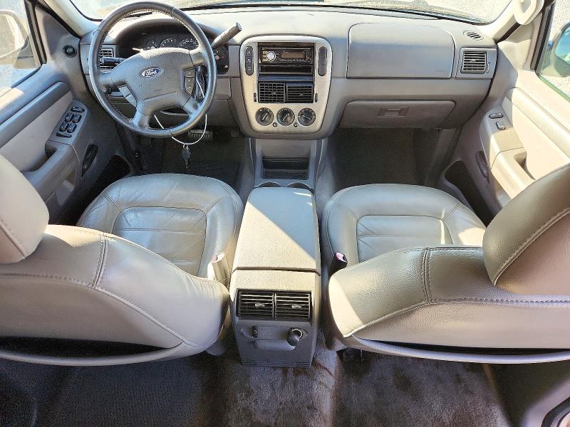 Photo 8 from auction – 2004 FORD EXPLORER with VIN 1FMZU73K54UB29623