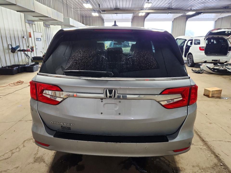 Photo 6 from auction – 2018 HONDA ODYSSEY with VIN 5FNRL6H77JB083092