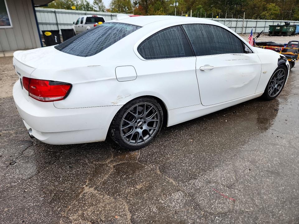 Снимка 3 от търг – 2008 BMW 335 с VIN WBAWB73598P042087