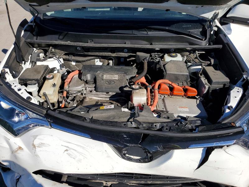 Снимка 12 от търг – 2018 TOYOTA RAV4 HYBRID с VIN JTMRJREV4JD185001
