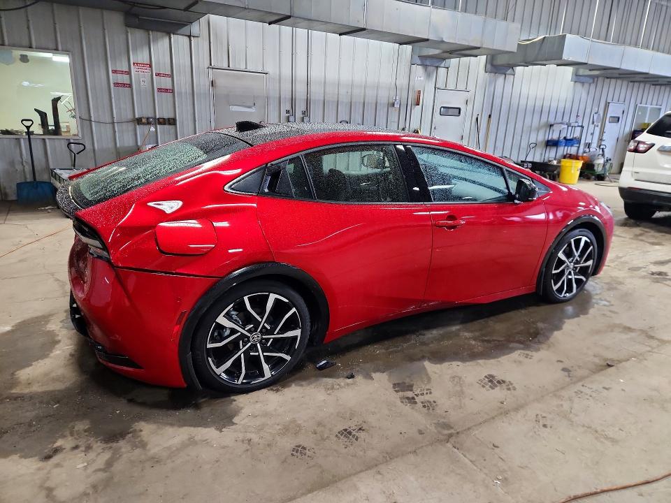 Снимка 3 от търг – 2026 TOYOTA PRIUS PLUG-IN HYBRID с VIN JTDACACU5T3056826