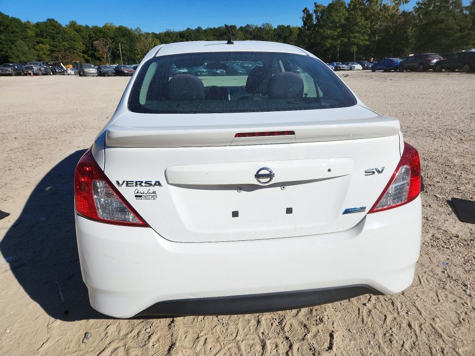 Снимка 6 от търг – 2016 NISSAN VERSA с VIN 3N1CN7AP2GL827050