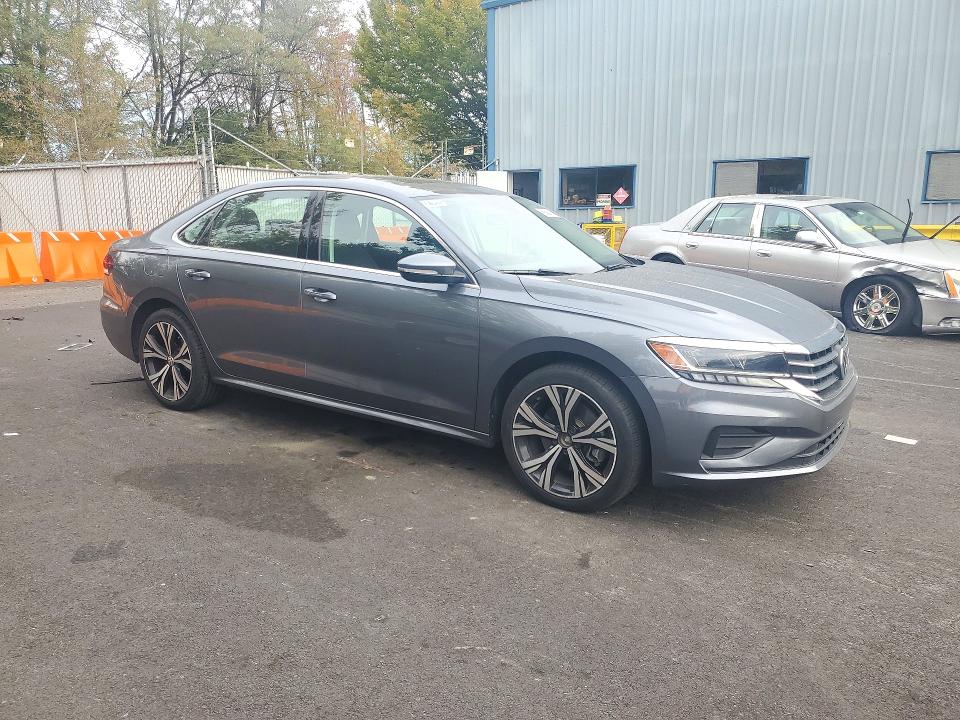 Снимка 4 от търг – 2022 VOLKSWAGEN PASSAT с VIN 1VWSA7A36NC003687