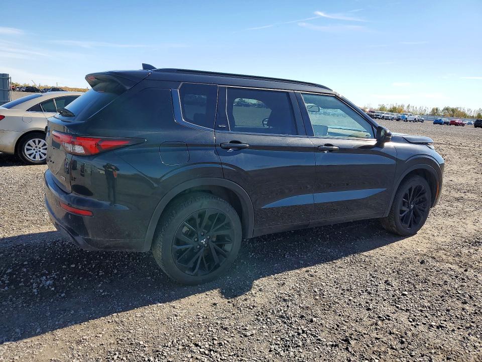 Снимка 3 от търг – 2024 MITSUBISHI OUTLANDER с VIN JA4J4WA83RZ635748