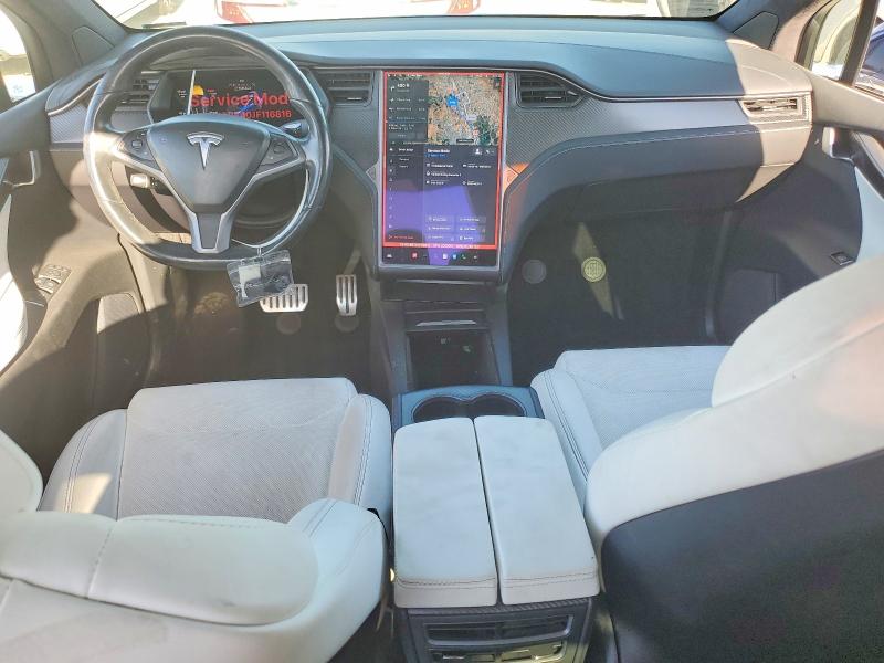 Фото 8 с аукциона – 2018 TESLA MODEL X с VIN 5YJXCBE40JF116816
