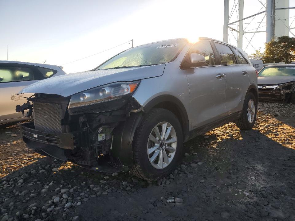 KIA SORENTO 2019 with VIN 5XYPGDA50KG441796 - Photo from auction