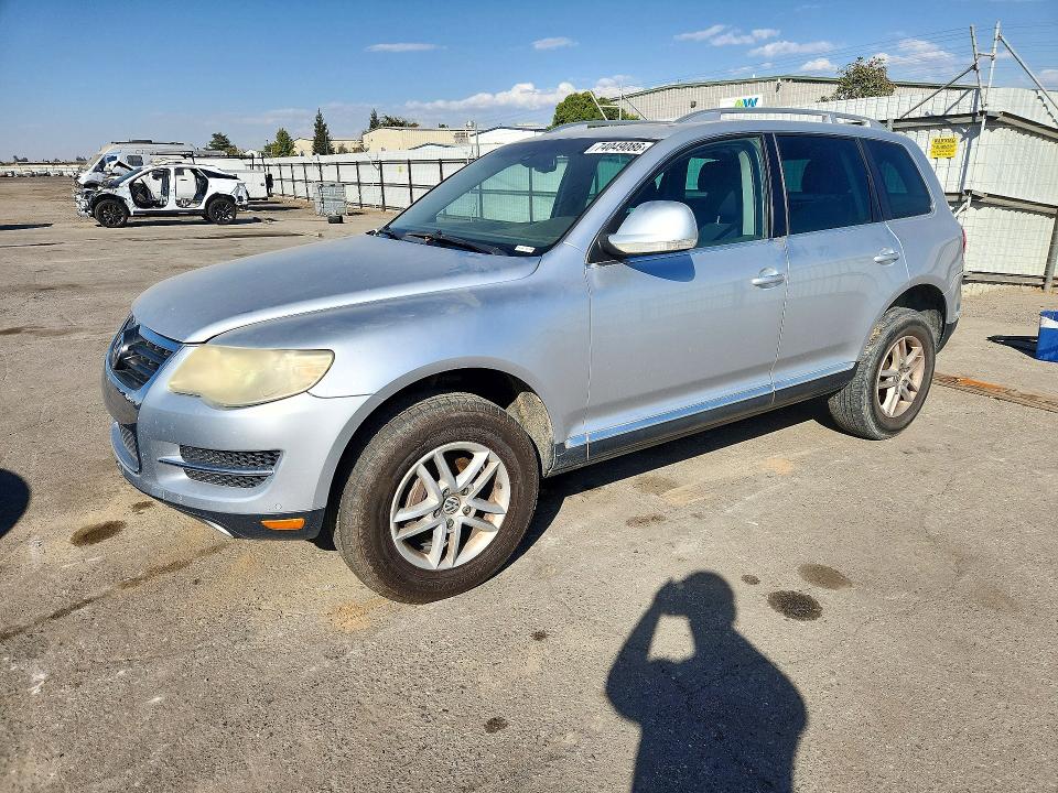 VOLKSWAGEN TOUAREG 2 2008 с VIN WVGBE77L68D040473 - Снимка от търг