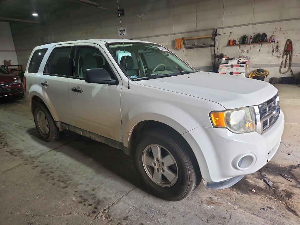 Foto 4 de la subasta – 2012 FORD ESCAPE con VIN 1FMCU0C76CKB33134