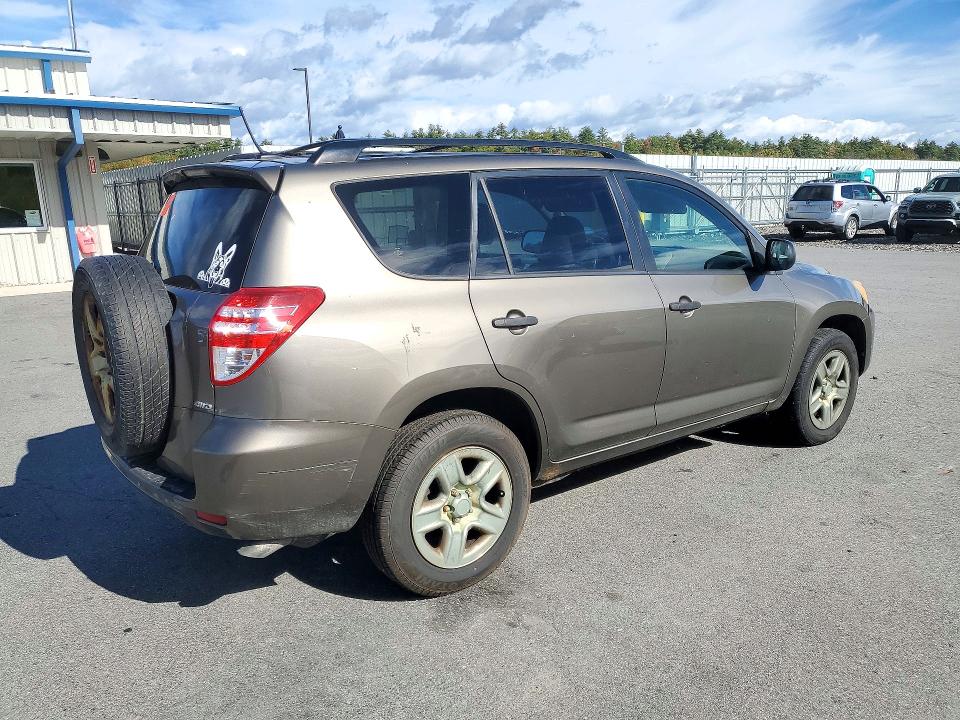 Photo 3 from auction – 2009 TOYOTA RAV4 with VIN JTMBK33V79D005973