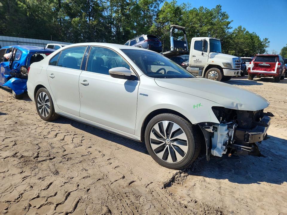 Снимка 4 от търг – 2013 VOLKSWAGEN JETTA с VIN 3VW637AJ7DM230149