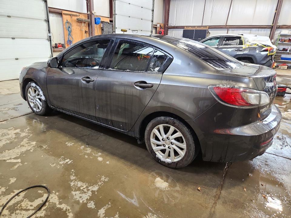 Photo 2 from auction – 2012 MAZDA 3 with VIN JM1BL1V72C1681563