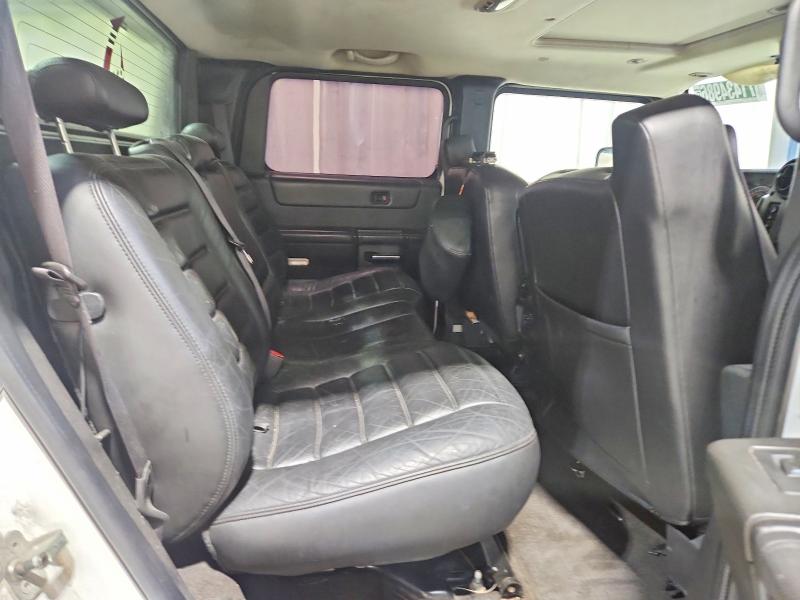 Photo 10 from auction – 2005 HUMMER H2 SUT with VIN 5GRGN22U95H127851