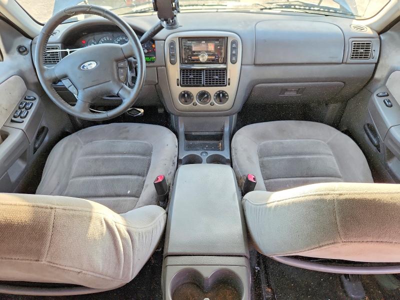 Photo 8 from auction – 2005 FORD EXPLORER with VIN 1FMZU73E35ZA08667