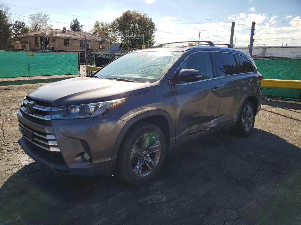 Photo 1 from auction – 2018 TOYOTA HIGHLANDER with VIN 5TDYZRFH3JS280697