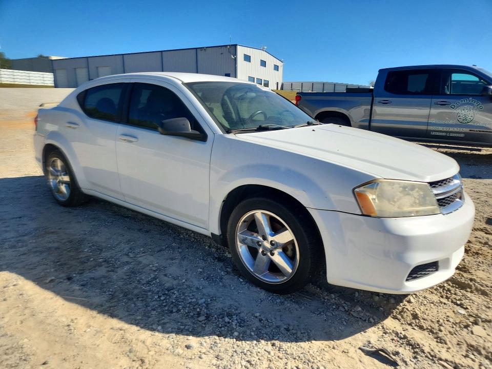 Снимка 4 от търг – 2013 DODGE AVENGER с VIN 1C3CDZAB2DN565322
