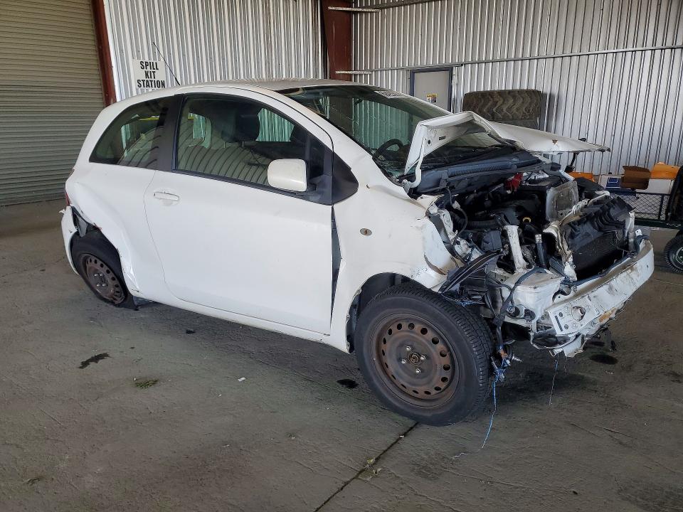 Снимка 4 от търг – 2007 TOYOTA YARIS с VIN JTDJT923375136501
