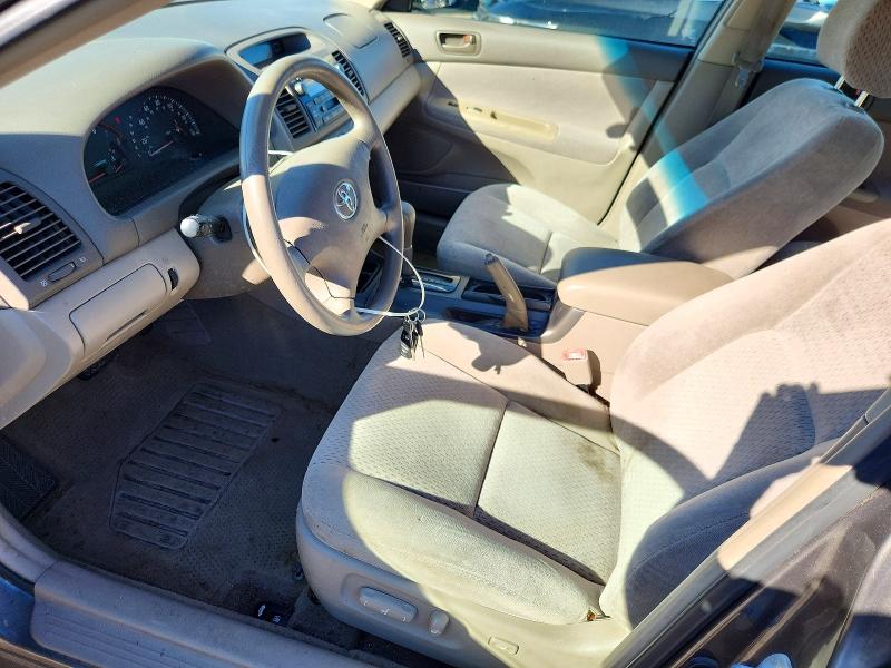 Снимка 7 от търг – 2004 TOYOTA CAMRY с VIN 4T1BE32K34U833151