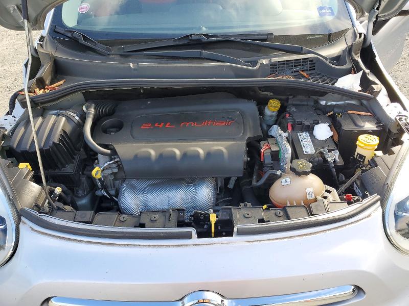 Photo 11 from auction – 2016 FIAT 500X with VIN ZFBCFYBT4GP378487