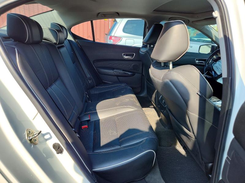 Photo 10 from auction – 2018 ACURA TLX with VIN 19UUB3F71JA800790