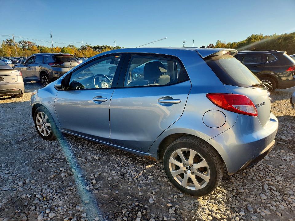 Foto 2 de la subasta – 2013 MAZDA MAZDA2 con VIN JM1DE1LY4D0158065