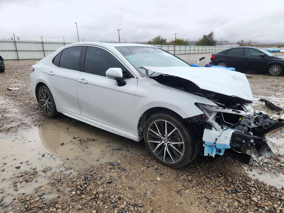 Снимка 4 от търг – 2019 TOYOTA CAMRY с VIN 4T1T11AK8PU133765