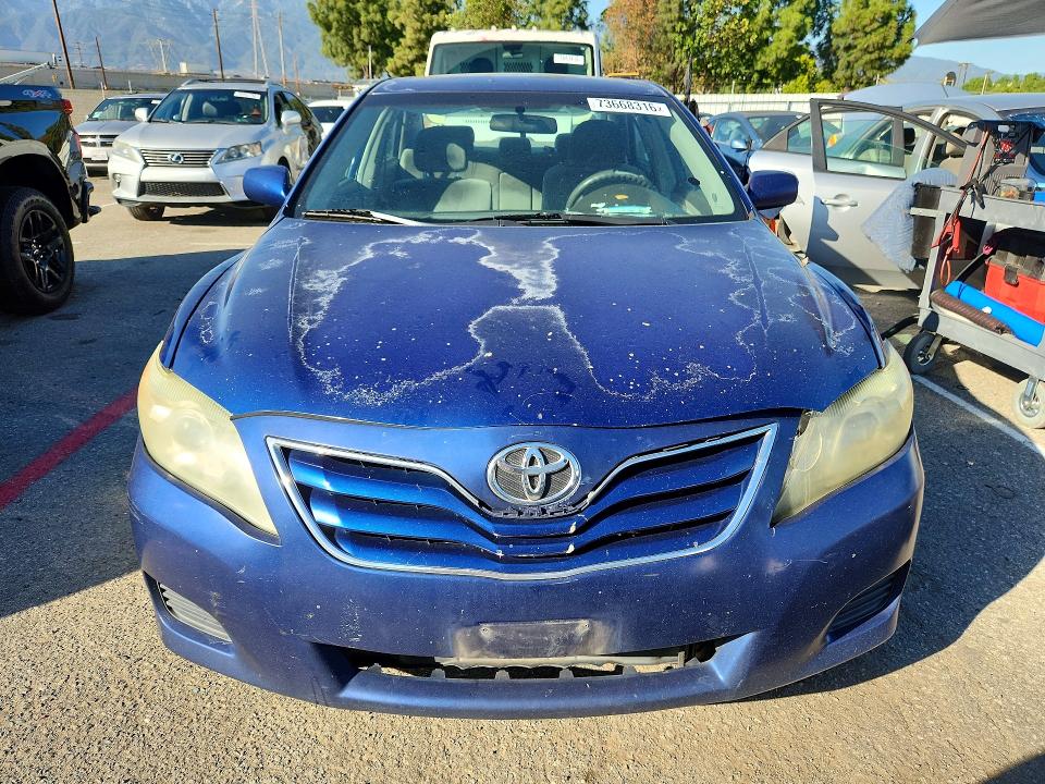 Снимка 5 от търг – 2011 TOYOTA CAMRY с VIN 4T1BF3EK1BU758908