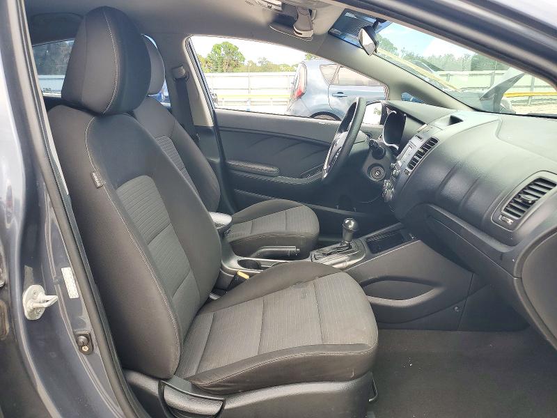 Фото 7 с аукциона – 2016 KIA FORTE с VIN KNAFX4A62G5443003