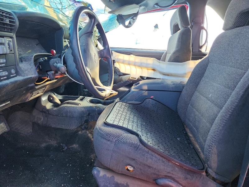 Снимка 7 от търг – 1995 CHEVROLET BLAZER с VIN 1GNCT18W1S2139457