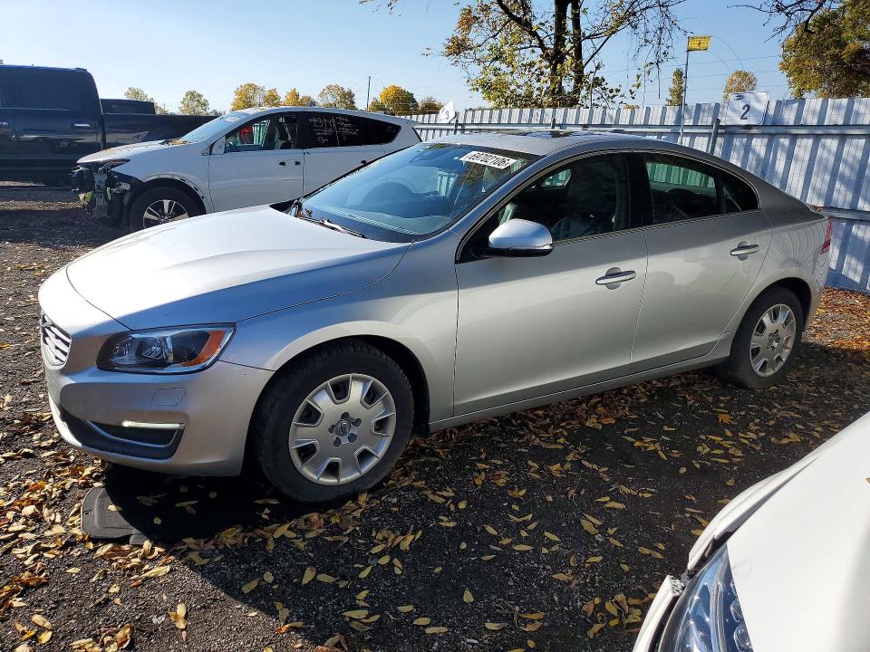 VOLVO S60 2015 с VIN YV1612TC2F2301675 - Фото с аукциона