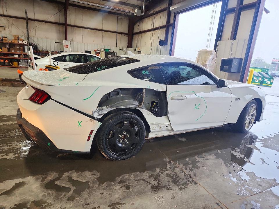 Zdjęcie 3 z aukcji – 2024 FORD MUSTANG z VIN 1FA6P8CF2R5410017