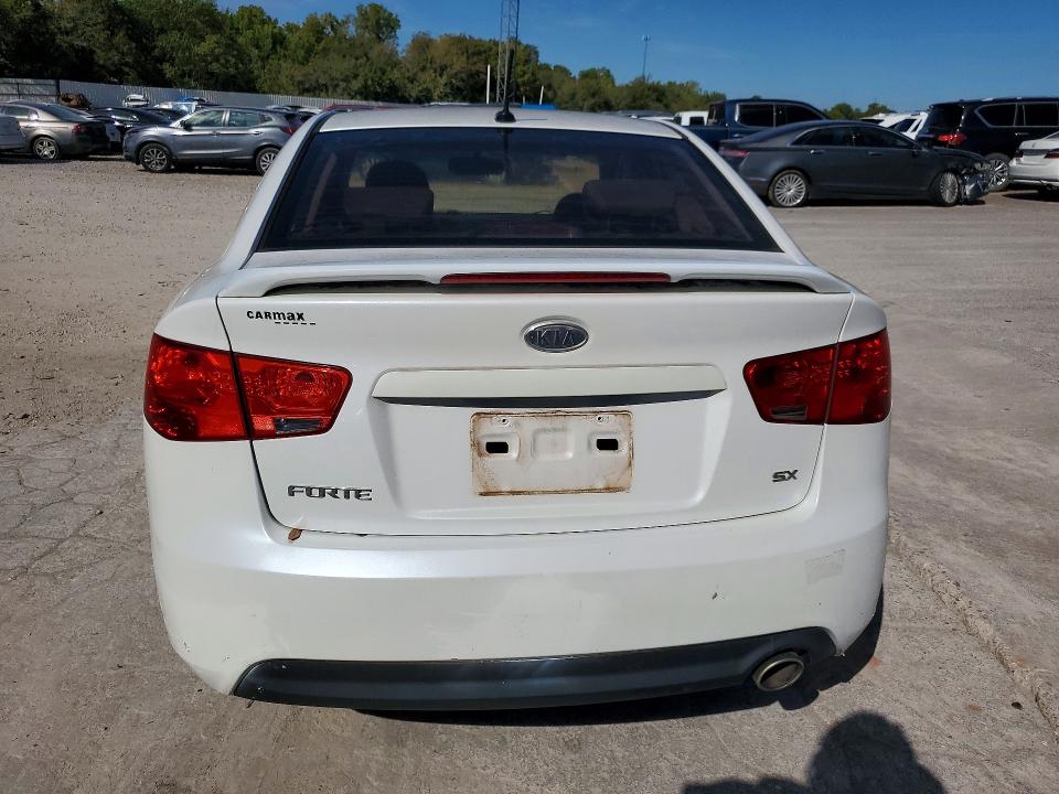 صورة رقم 6 من المزاد - 2011 KIA FORTE مع VIN KNAFW4A31B5422127