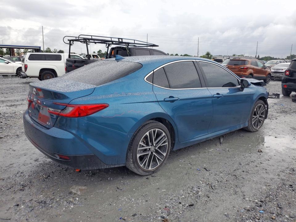 Снимка 3 от търг – 2025 TOYOTA CAMRY с VIN 4T1DAACK5SU066553
